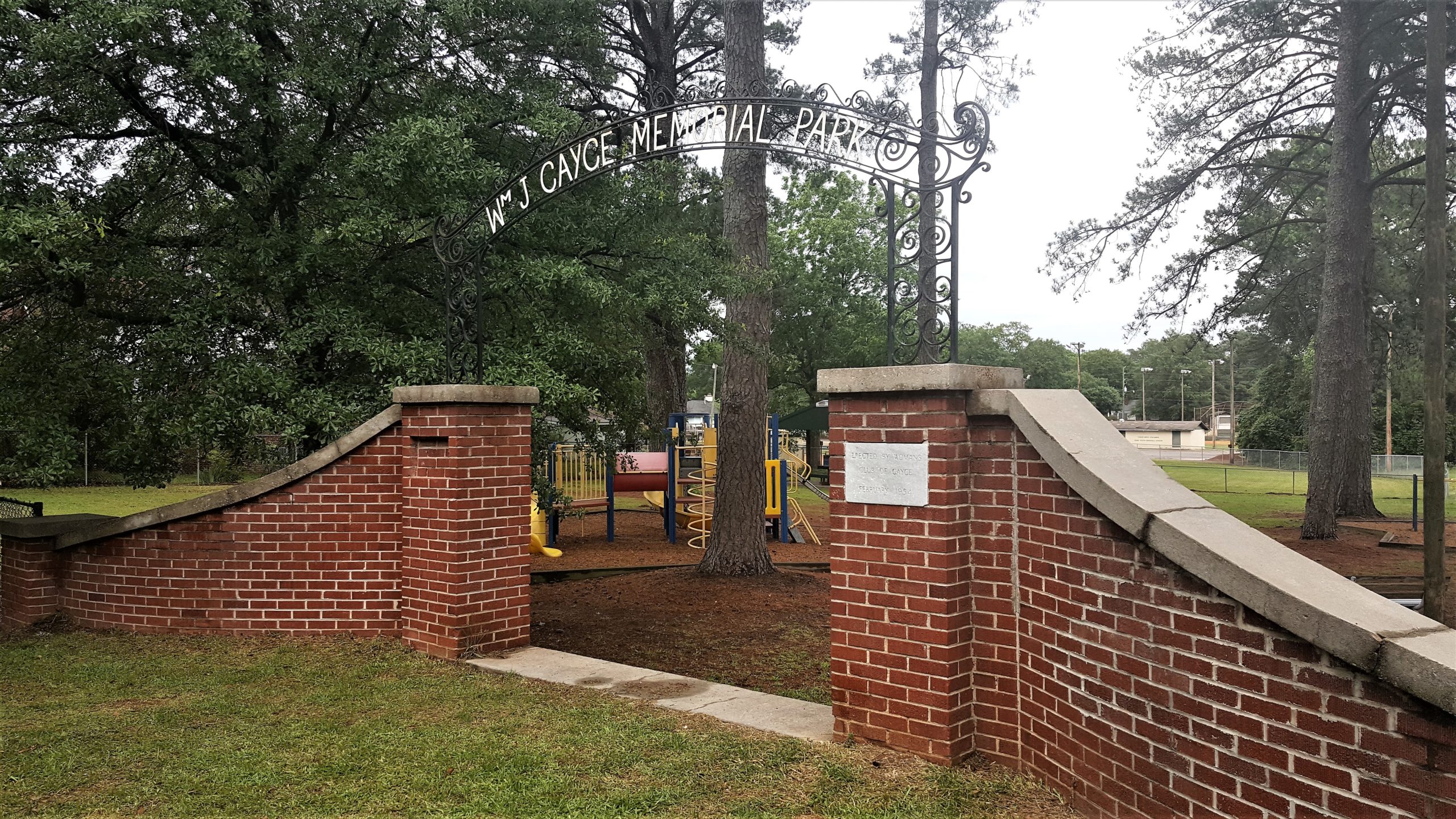 Cayce-Memorial-Park