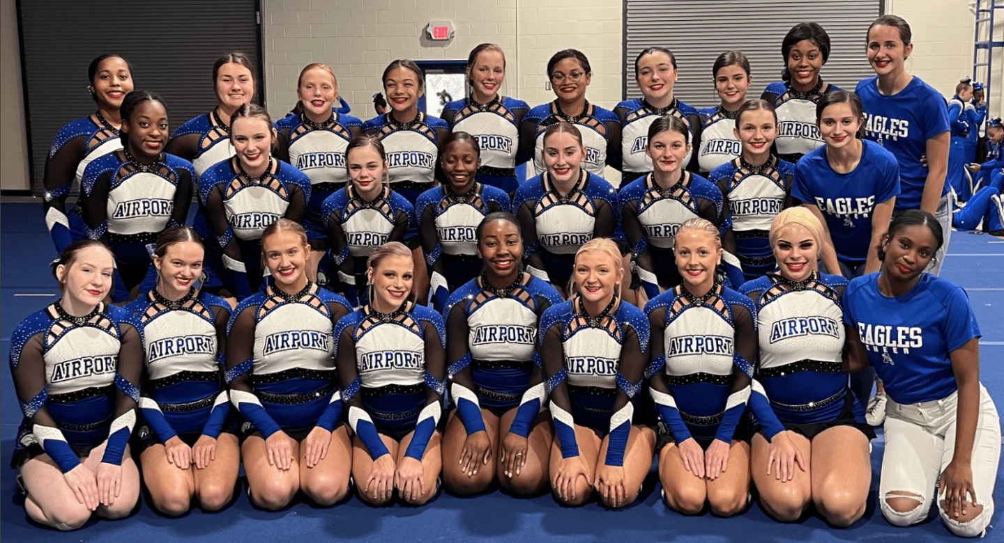 airport-high-school-cheer-team-winning-in-cheer-competitions