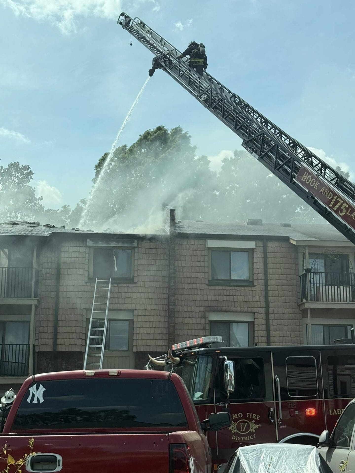 12 buildings of Briargate Condos heavily damaged by fire, Irmo Fire ...
